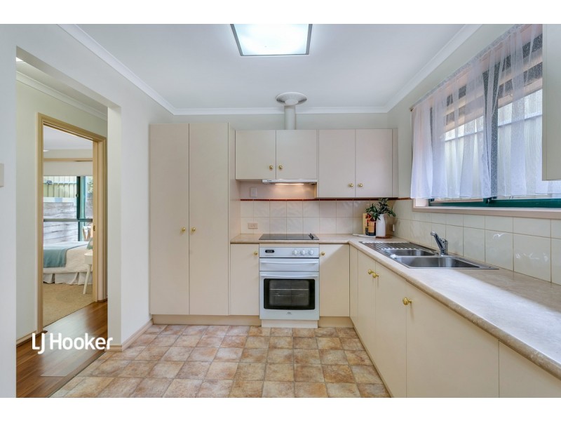 4 Treloar Avenue, Greenwith SA 5125