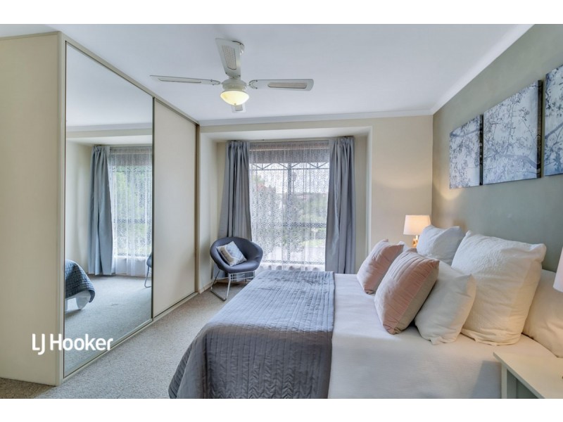 4 Treloar Avenue, Greenwith SA 5125