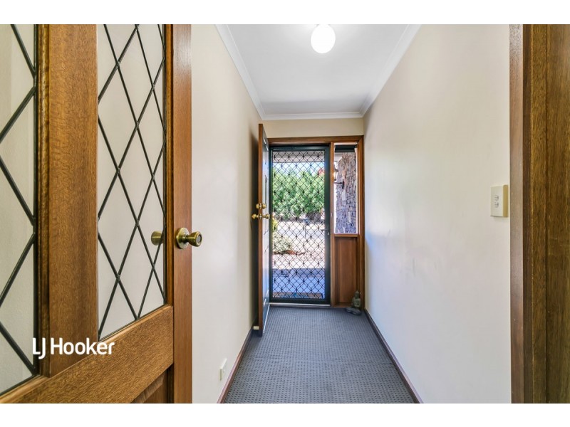 15 Debenham Court, Greenwith SA 5125