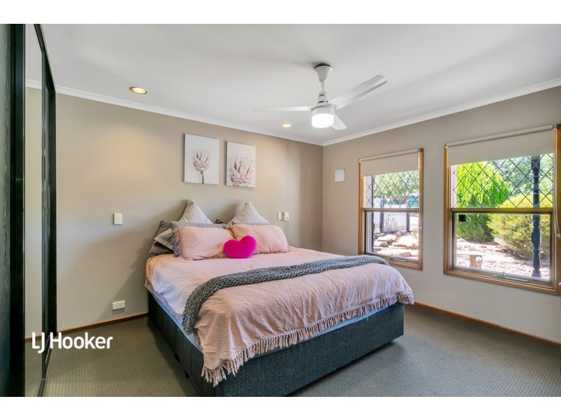 15 Debenham Court, Greenwith SA 5125