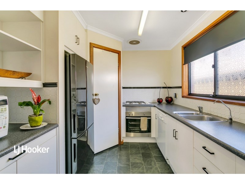 15 Debenham Court, Greenwith SA 5125