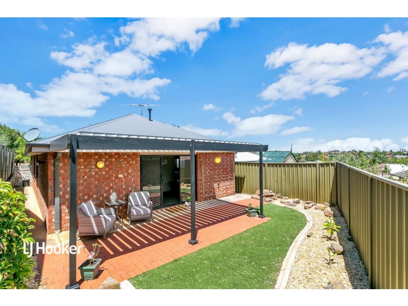 15 Debenham Court, Greenwith SA 5125