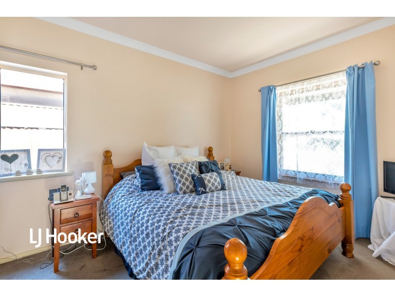 4 Inverary Close, Greenwith SA 5125