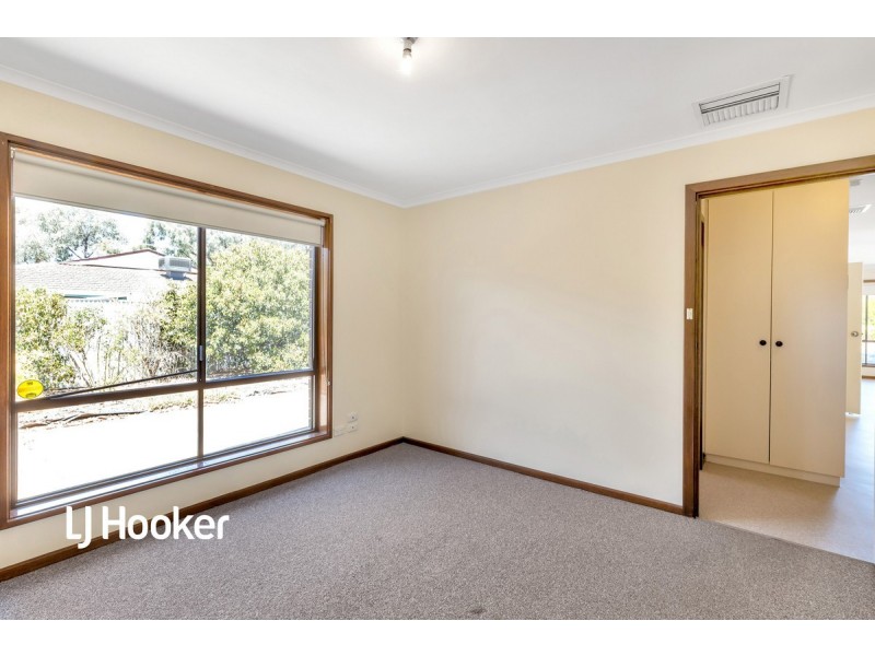 5 Aaron Court, Salisbury Downs SA 5108