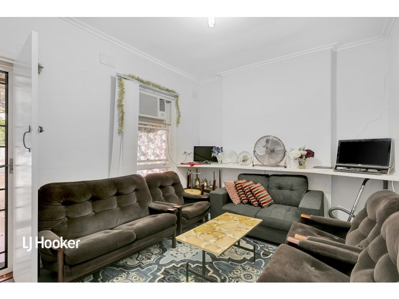 21 Durdin Road, Elizabeth Vale SA 5112