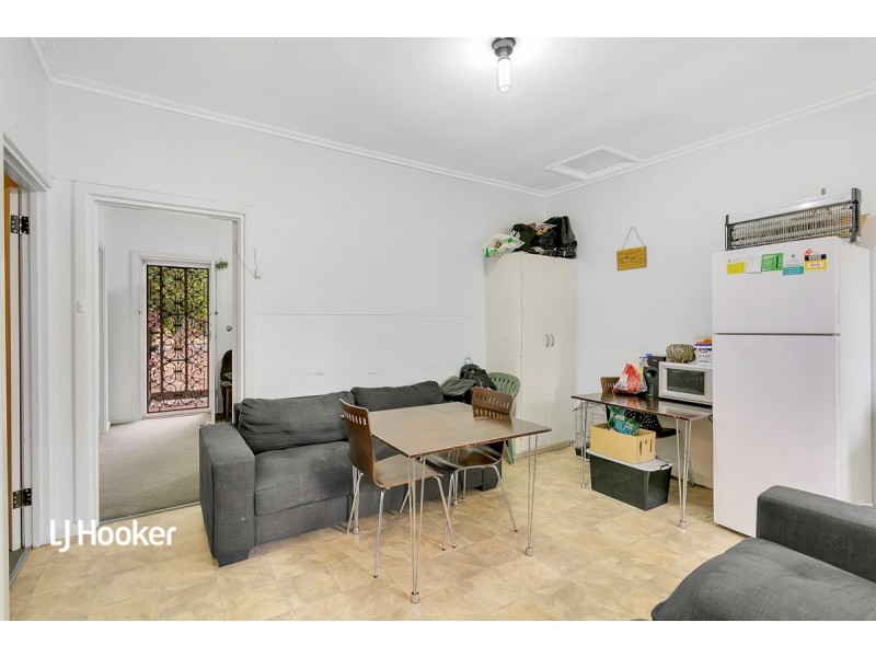 21 Durdin Road, Elizabeth Vale SA 5112