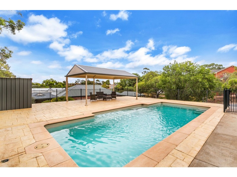 29 Coomurra Drive, Greenwith SA 5125