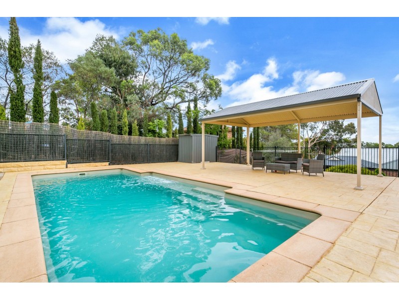 29 Coomurra Drive, Greenwith SA 5125
