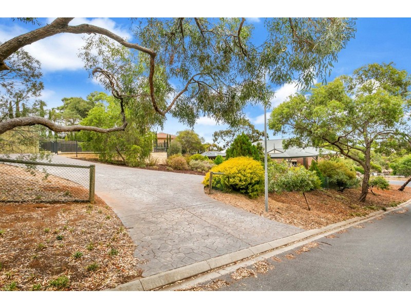 29 Coomurra Drive, Greenwith SA 5125