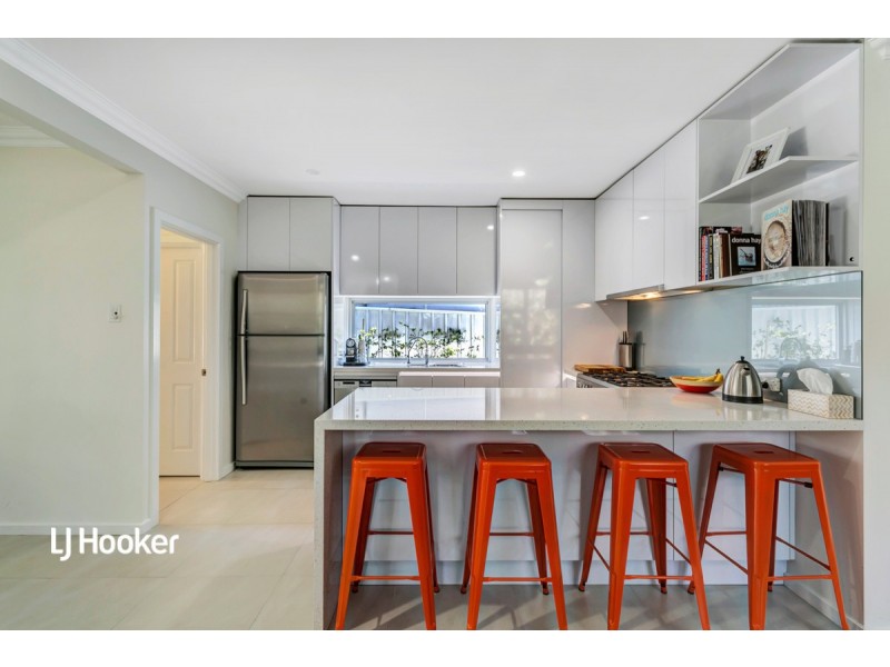 13 Gloucester Avenue, Redwood Park SA 5097