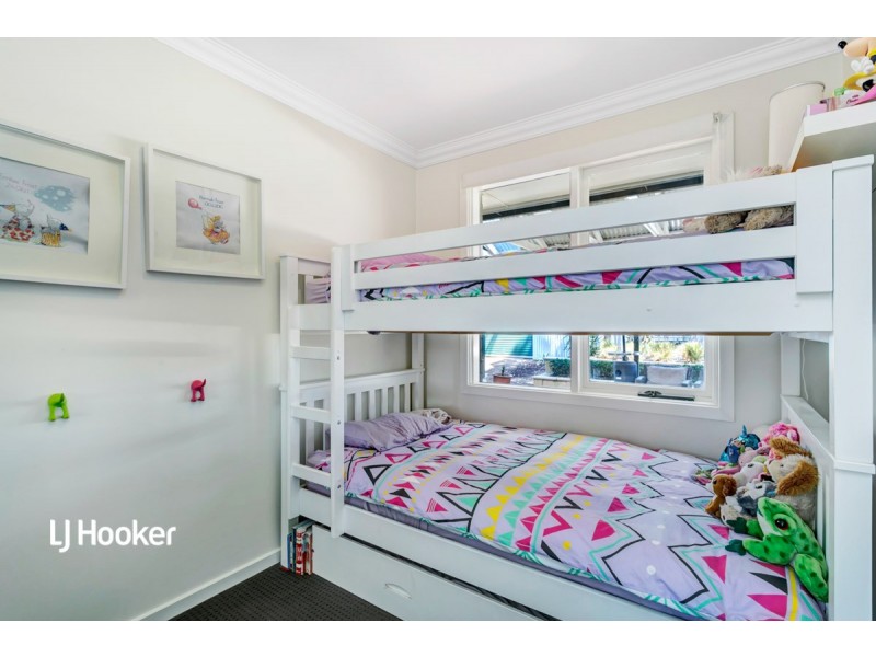 13 Gloucester Avenue, Redwood Park SA 5097