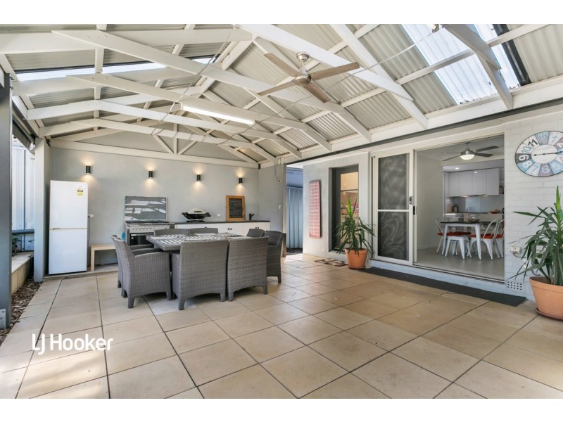 13 Gloucester Avenue, Redwood Park SA 5097