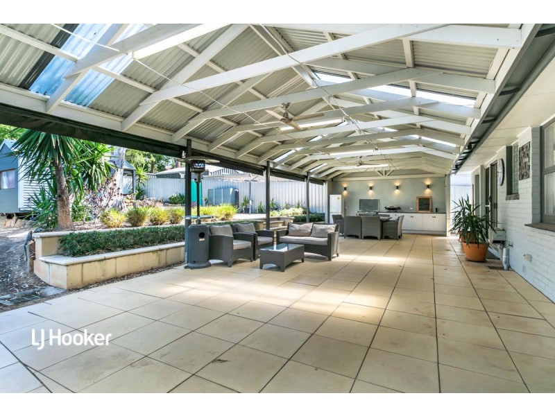 13 Gloucester Avenue, Redwood Park SA 5097