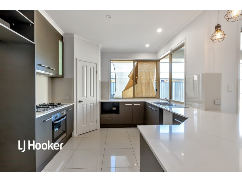 8 Scoular Road, Blakeview SA 5114