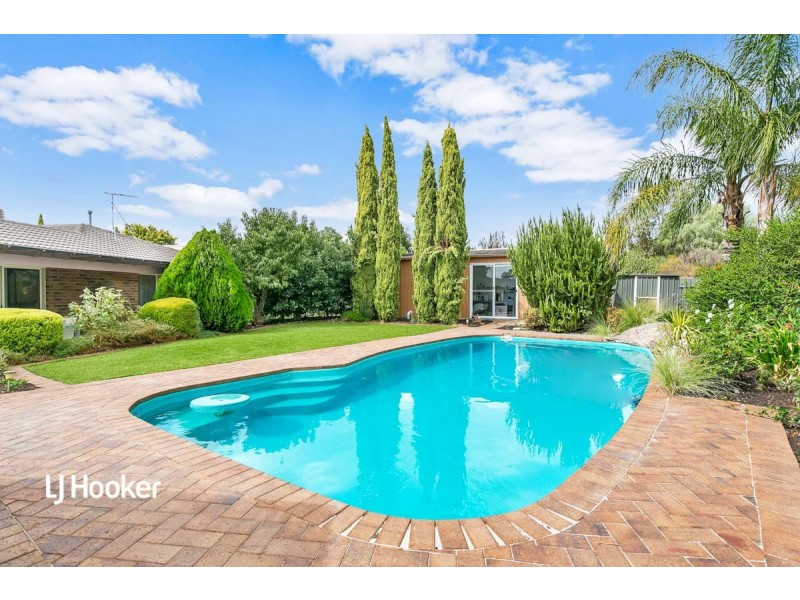 35 Radiata Grove, Salisbury Heights SA 5109