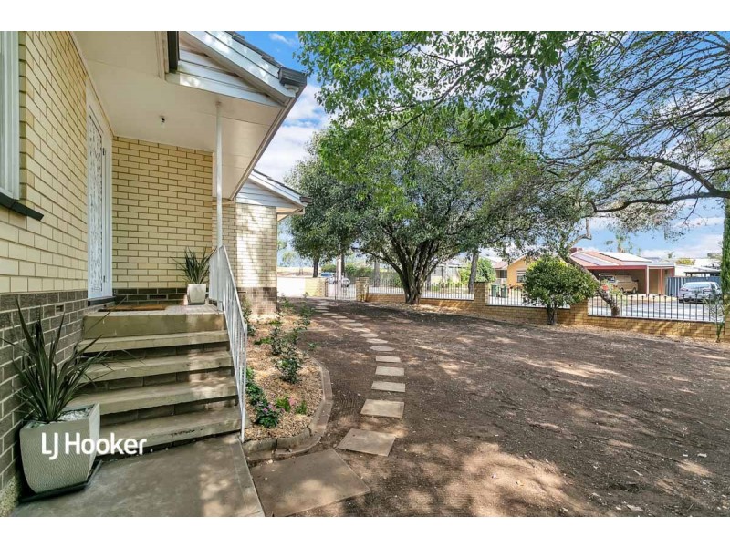 8 Leichardt Avenue, Ingle Farm SA 5098