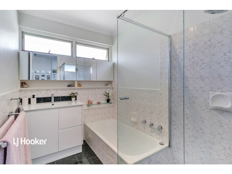 8 Leichardt Avenue, Ingle Farm SA 5098