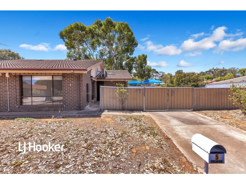 5 Aaron Court, Salisbury Downs SA 5108