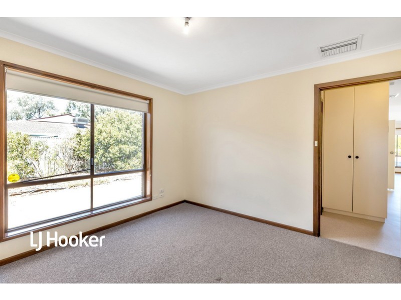 5 Aaron Court, Salisbury Downs SA 5108