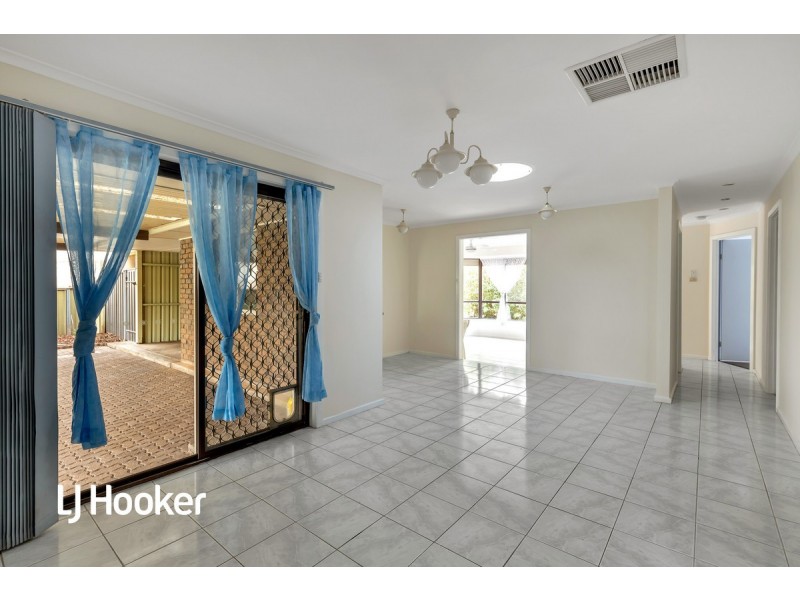 8 Marian Crescent, Hillbank SA 5112