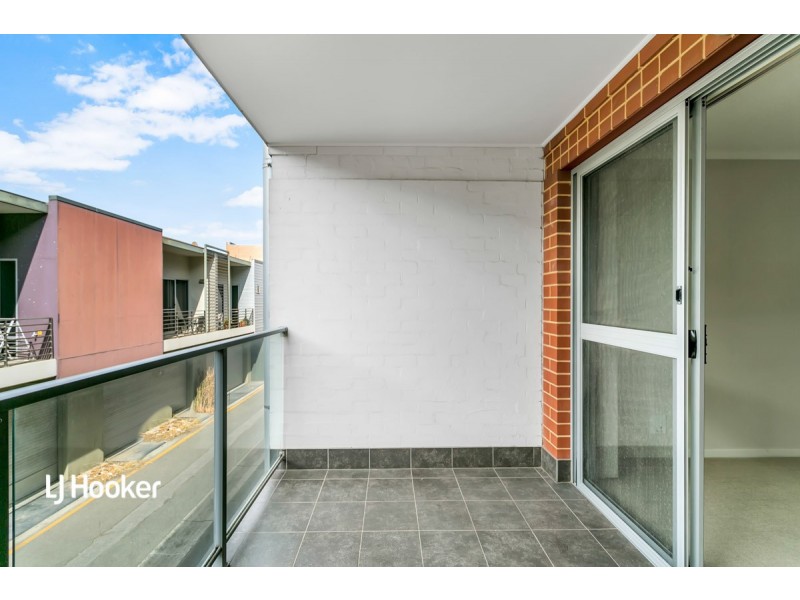 15/5-19 Goodall Parade, Mawson Lakes SA 5095