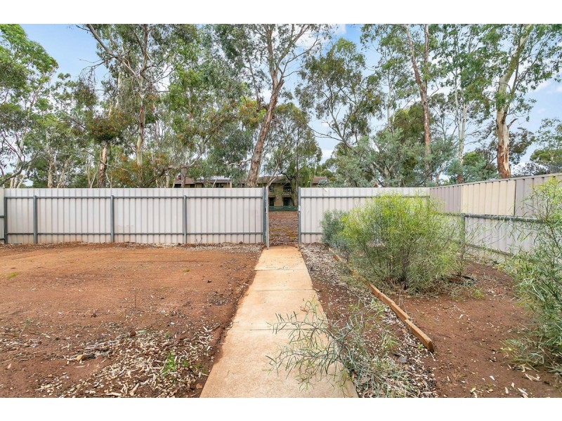 6 Woodcock Crescent, Para Hills West SA 5096