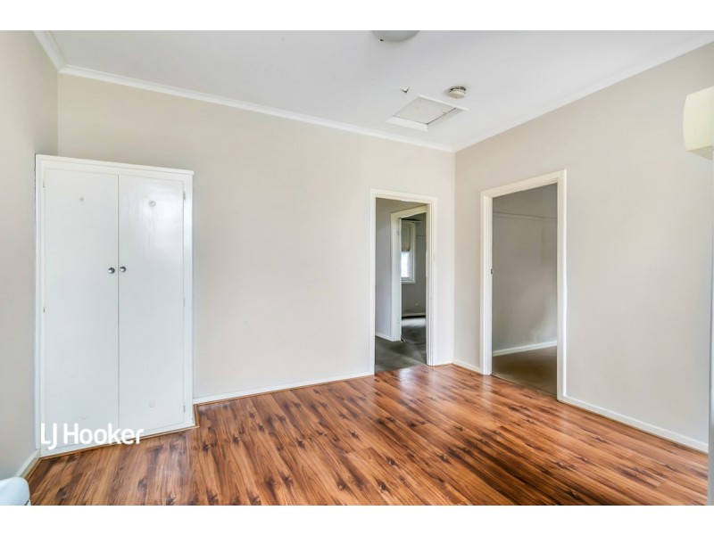 31 Midlow Road, Elizabeth Downs SA 5113