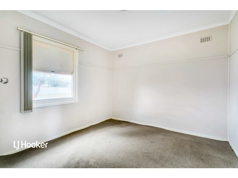 31 Midlow Road, Elizabeth Downs SA 5113