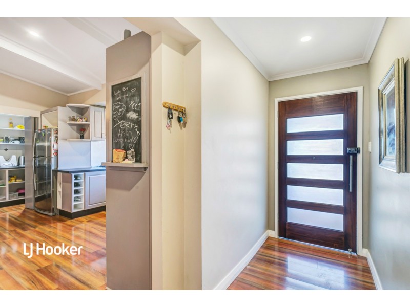 30 Tucker Crescent, North Haven SA 5018