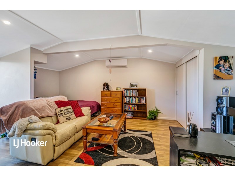 30 Tucker Crescent, North Haven SA 5018