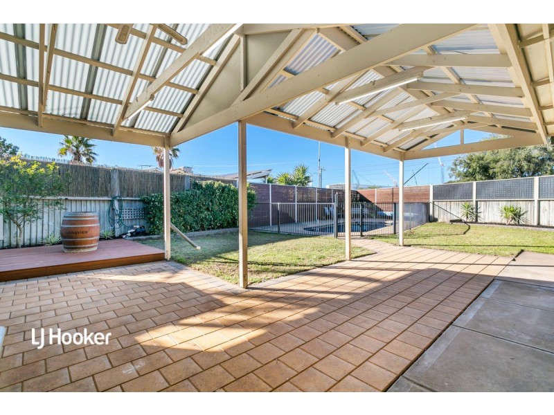 30 Tucker Crescent, North Haven SA 5018