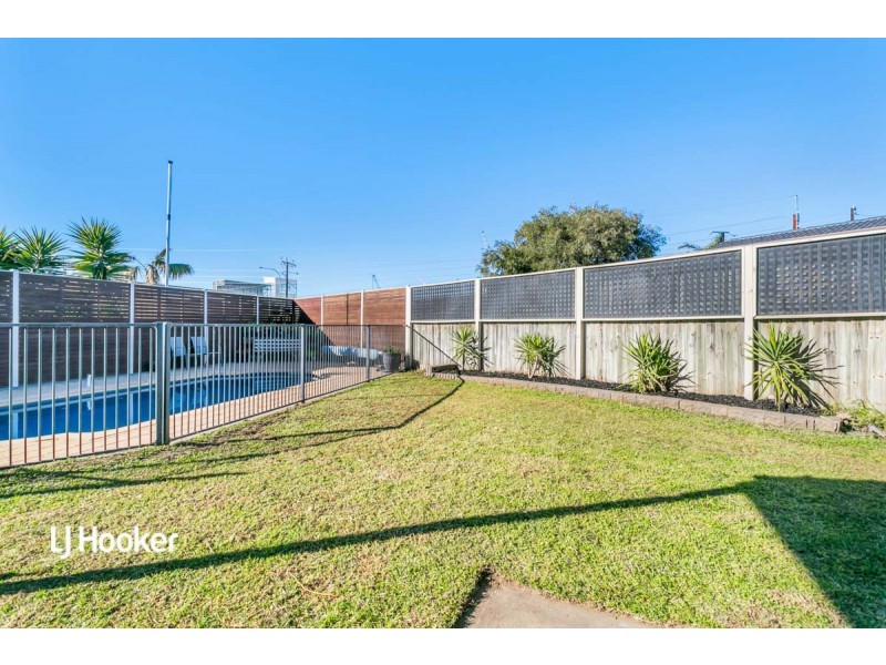 30 Tucker Crescent, North Haven SA 5018