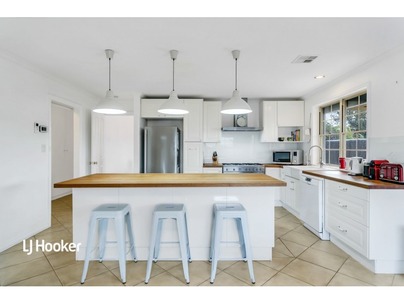 6 Stillwell Court, Greenwith SA 5125