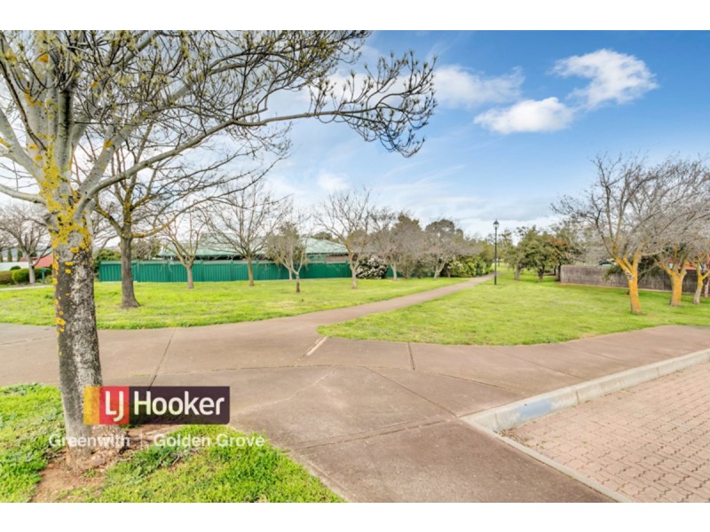 17 Debenham Court, Greenwith SA 5125
