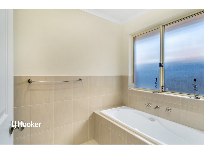 37 St Clair Avenue, Andrews Farm SA 5114
