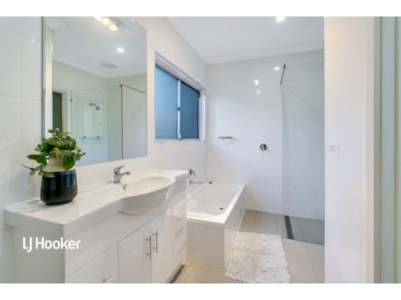 26 Ferrier Avenue, Fairview Park SA 5126