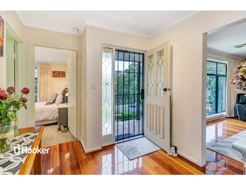 17 Dennis Grove, Vista SA 5091