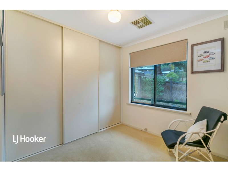 17 Dennis Grove, Vista SA 5091