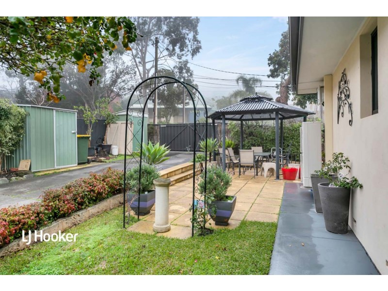 17 Dennis Grove, Vista SA 5091