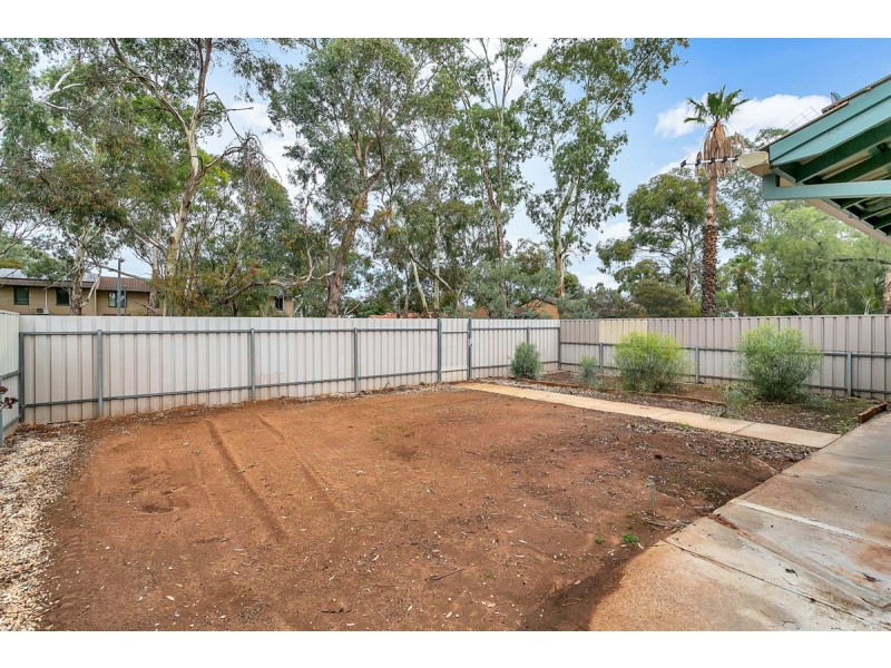 6 Woodcock Crescent, Para Hills West SA 5096