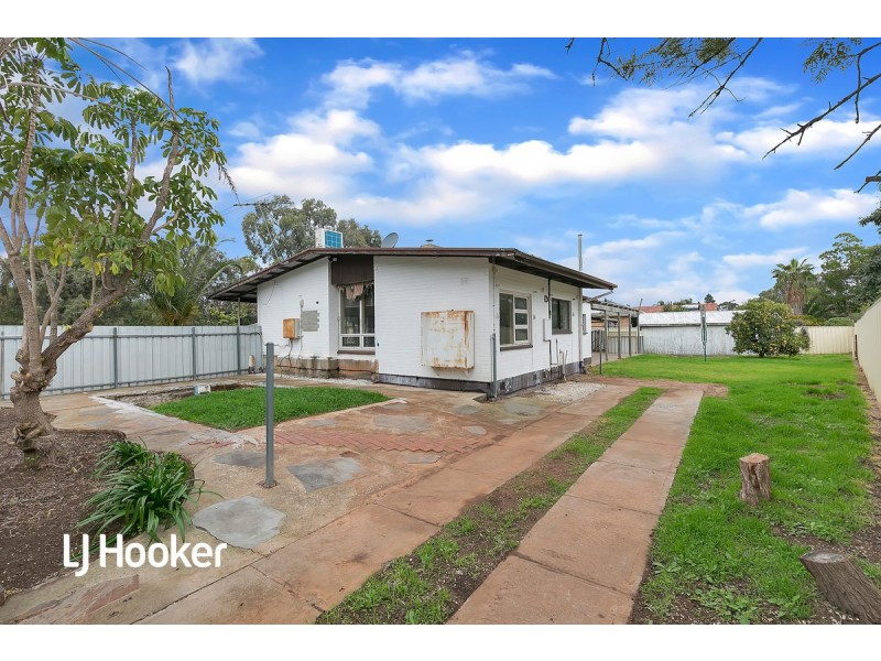 6 Harvey Road, Elizabeth SA 5112