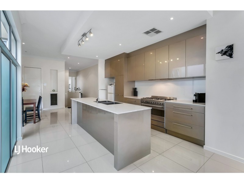 14 Marcella Lane, Mawson Lakes SA 5095