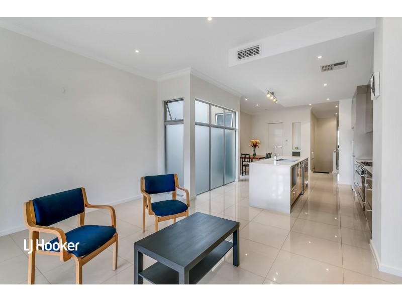 14 Marcella Lane, Mawson Lakes SA 5095