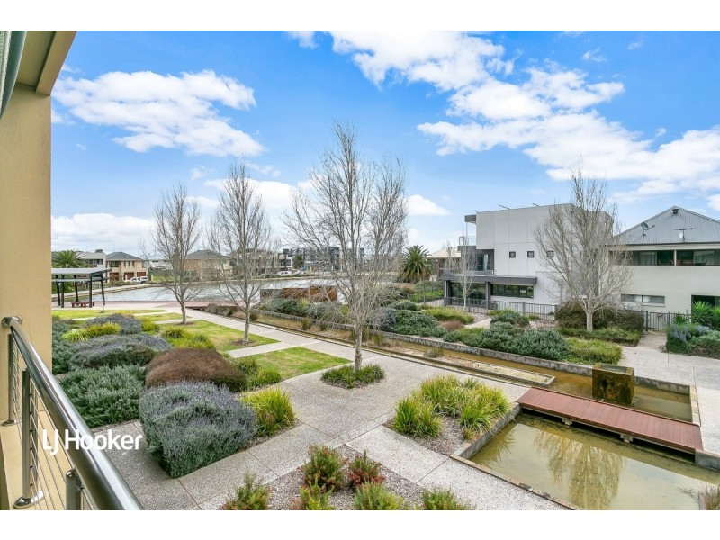 14 Marcella Lane, Mawson Lakes SA 5095