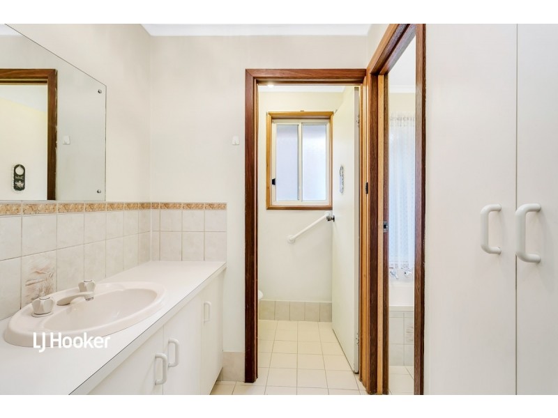 8 Law Court, Greenwith SA 5125