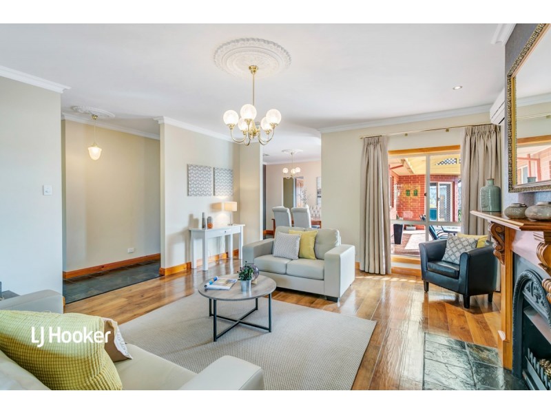 32 Holbrook Crescent, Greenwith SA 5125