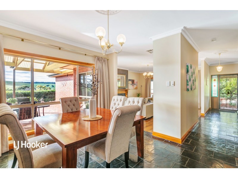 32 Holbrook Crescent, Greenwith SA 5125