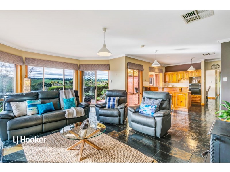 32 Holbrook Crescent, Greenwith SA 5125