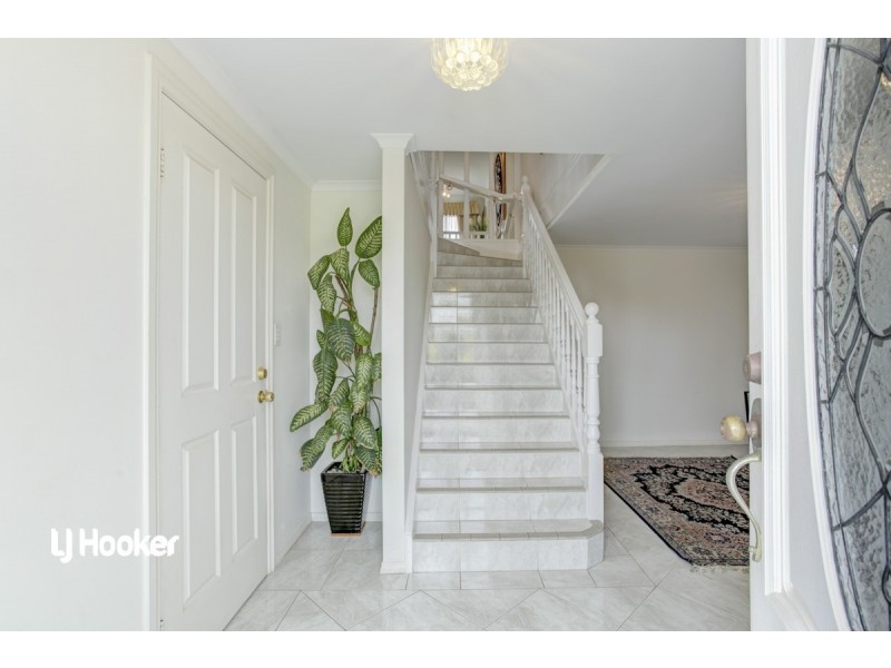 5 Winchester Crescent, Golden Grove SA 5125