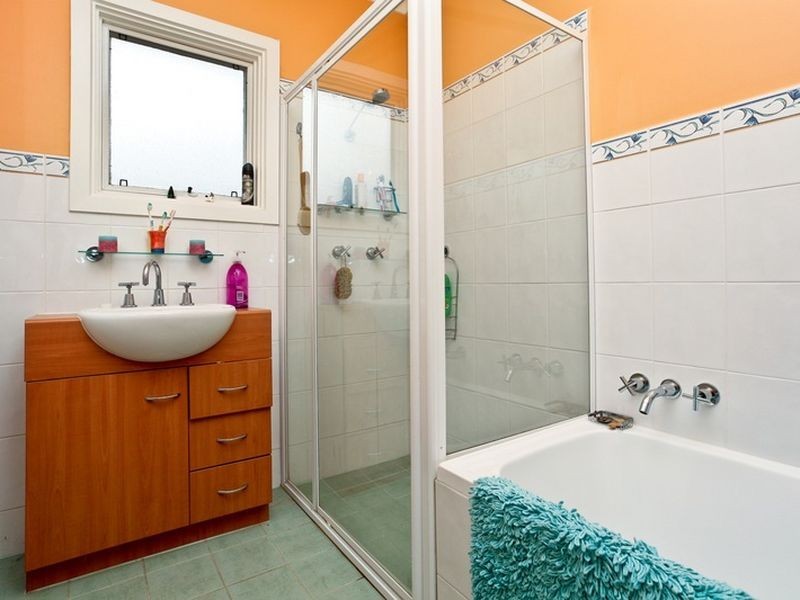 2 Valma Avenue, Parafield Gardens SA 5107
